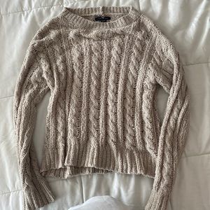 Super soft American Eagle Sweater